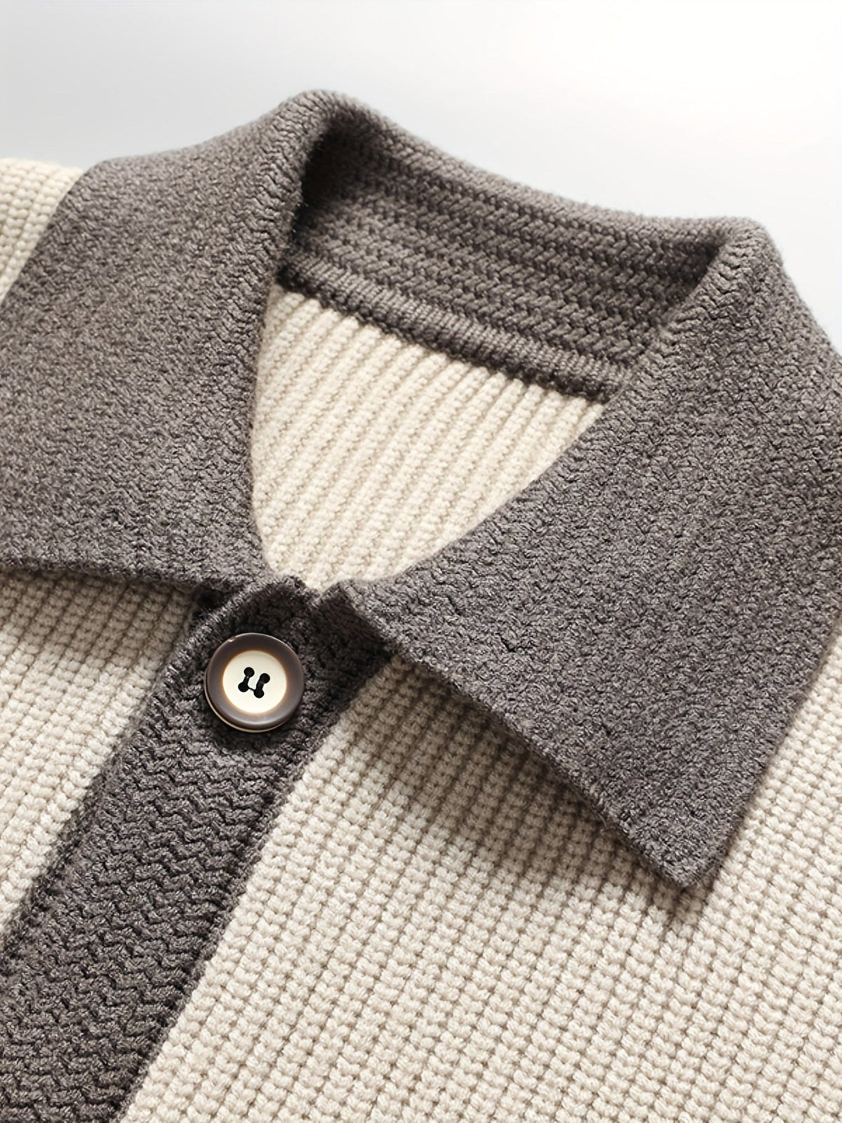 Men's Vertical-Rib Button Cardigan with Contrast Collar