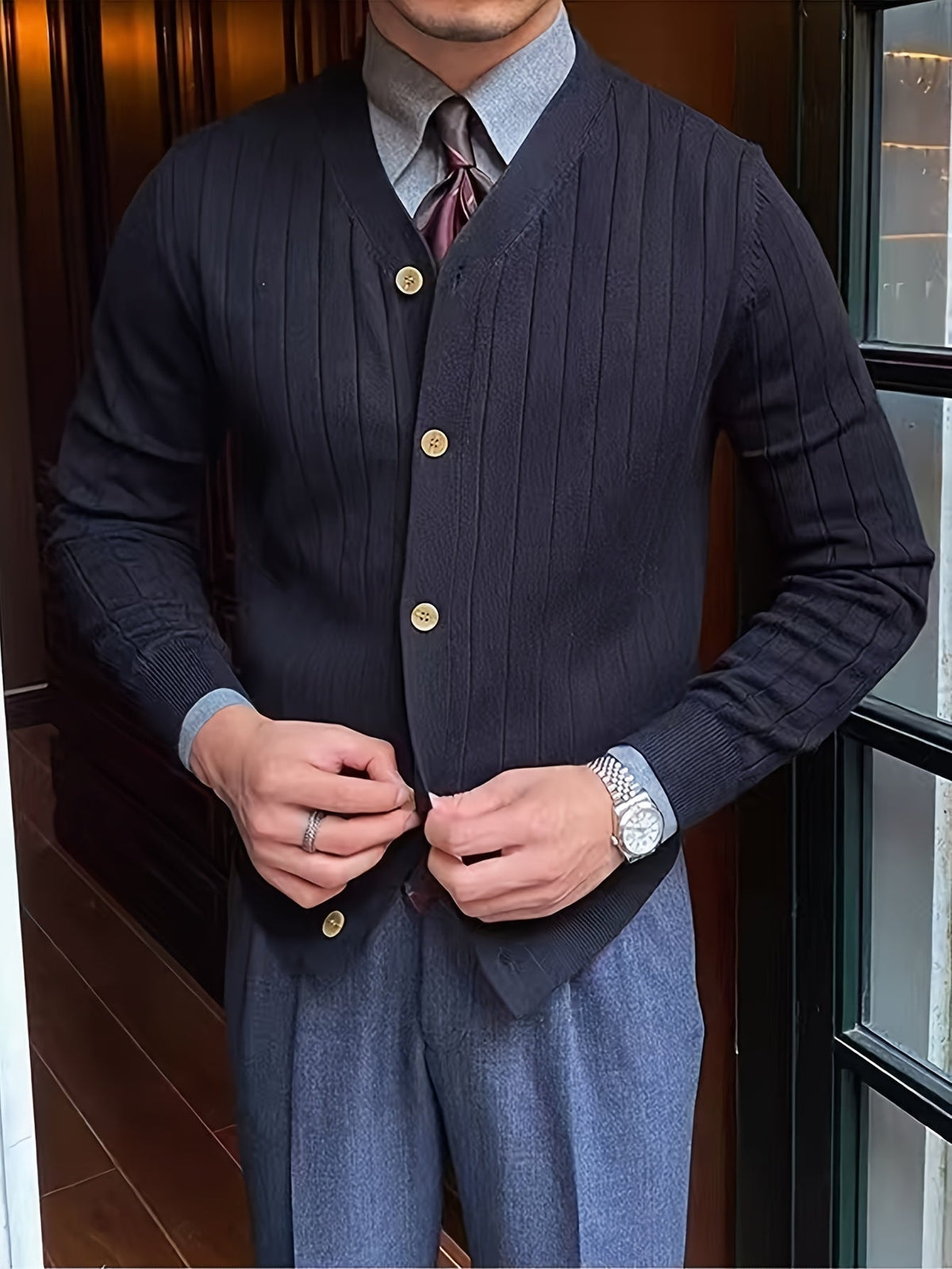 Men's Relaxed Button-Up Cardigan Sweater for Cool Mornings