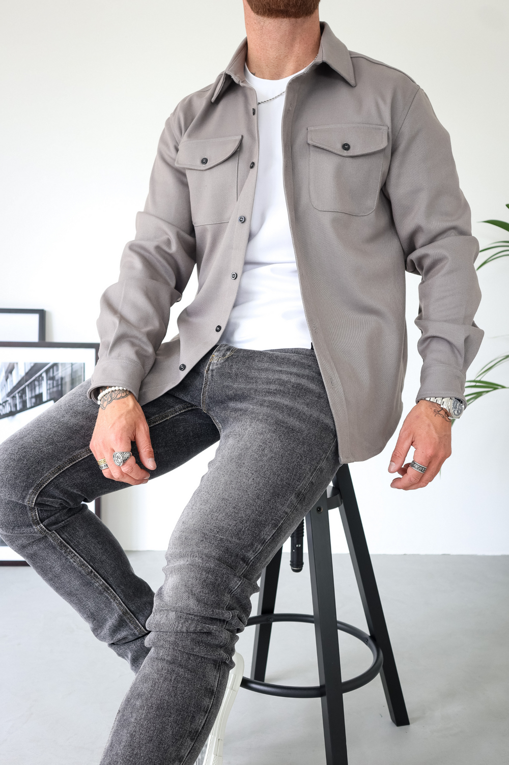 Men's Utility Button-Up Shacket in a Regular Fit - Gray