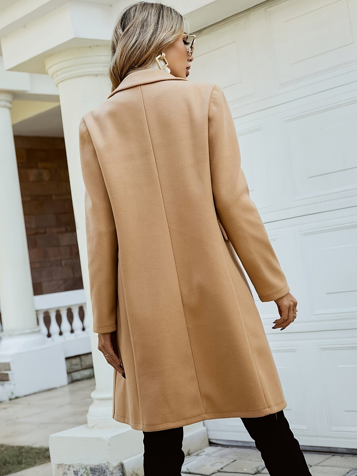 Women's Waist-Shaped Double-Breasted Coat in a Mid-Length Cut