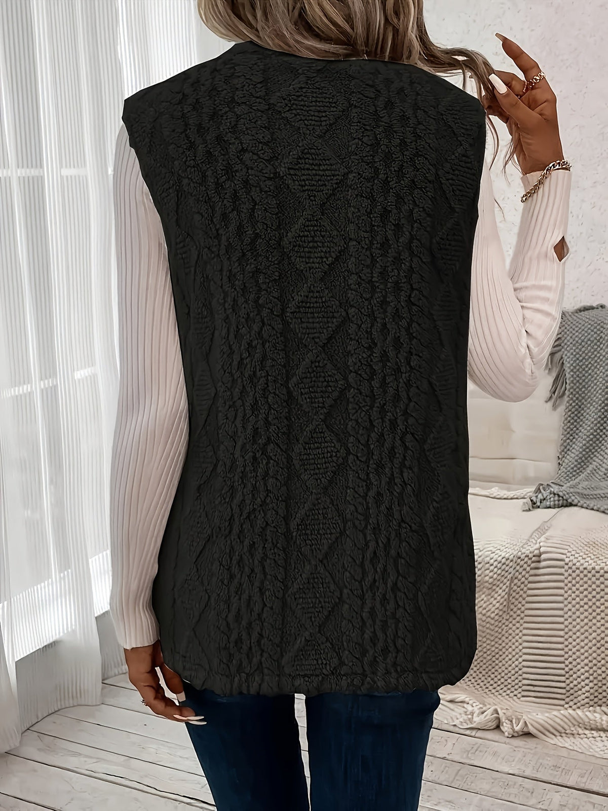 Women's Open Plush Layering Vest with Two Front Pockets