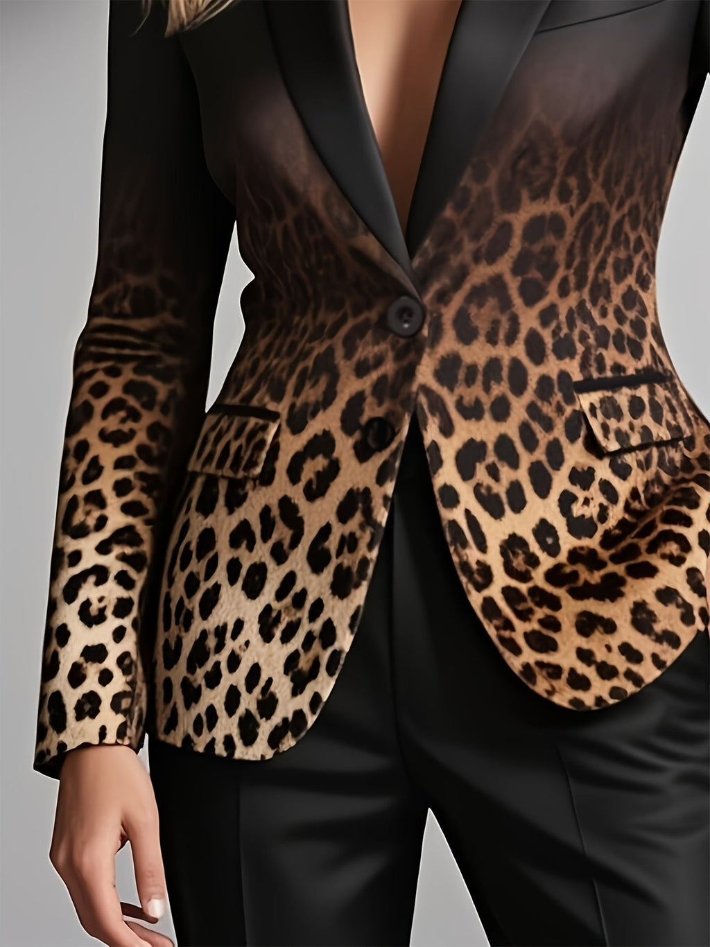 Women's Single-Button Leopard Print Blazer with Notched Lapels