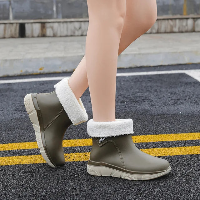Women's Slip-Resistant Rubber Rain Boots with Mid-Calf Shaft - Dark Green Lined