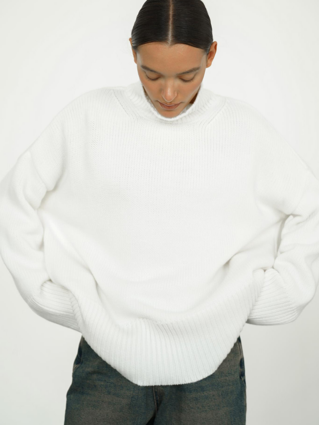 Women's Stretch Wool-Blend Turtleneck Sweater with Ribbed Collar - White