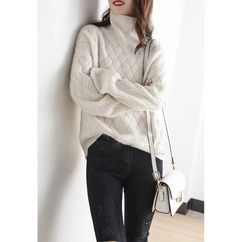Women's Relaxed Cable Turtleneck Sweater for Fall and Winter