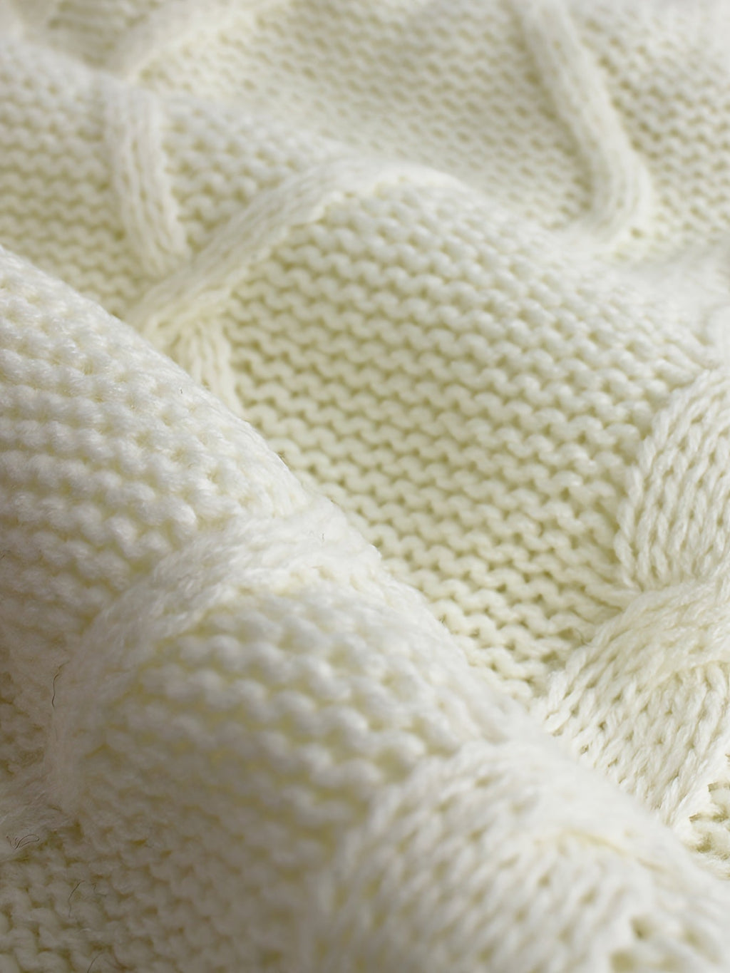 Women's Cable-Knit V-Neck Sweater Vest in a Relaxed Fit