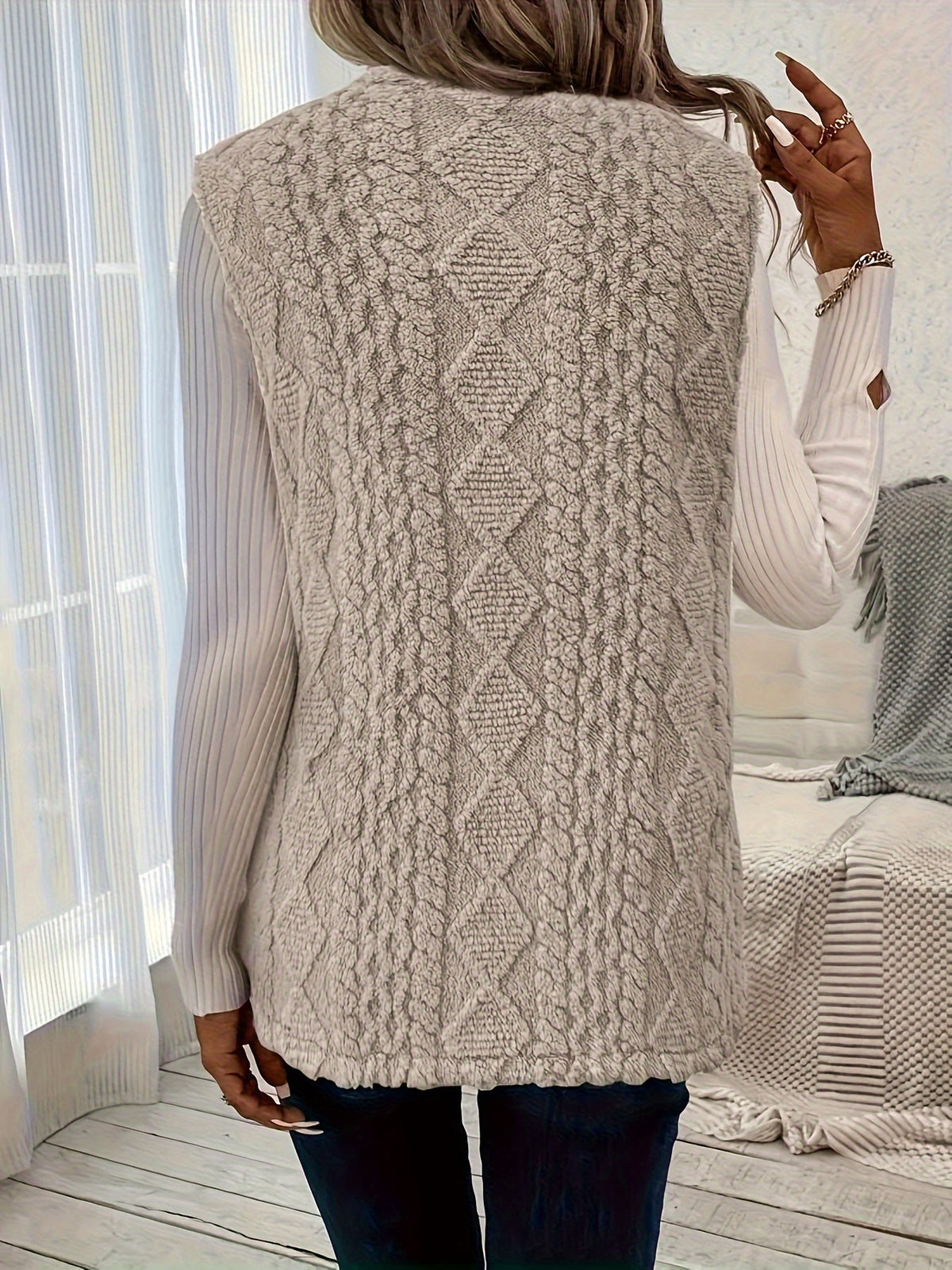 Women's Open Plush Layering Vest with Two Front Pockets