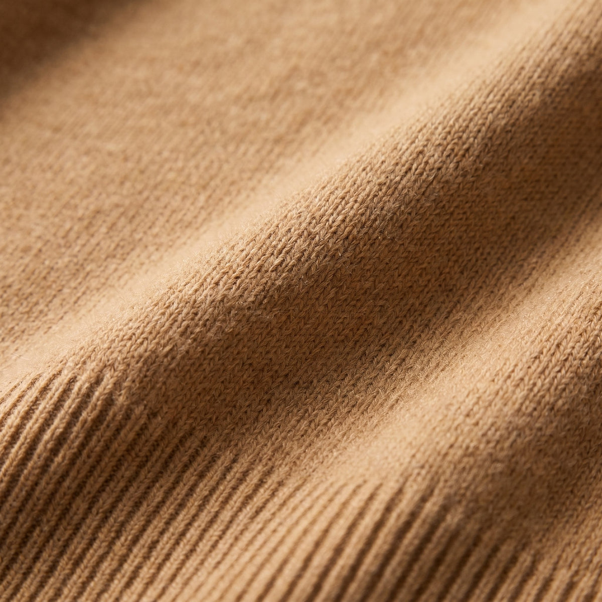 Men's Tailored Ribbed-Collar Turtleneck Sweater