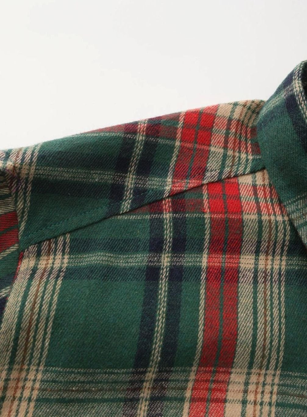 Men's Plaid Flannel Layering Shirt with Patch Pocket