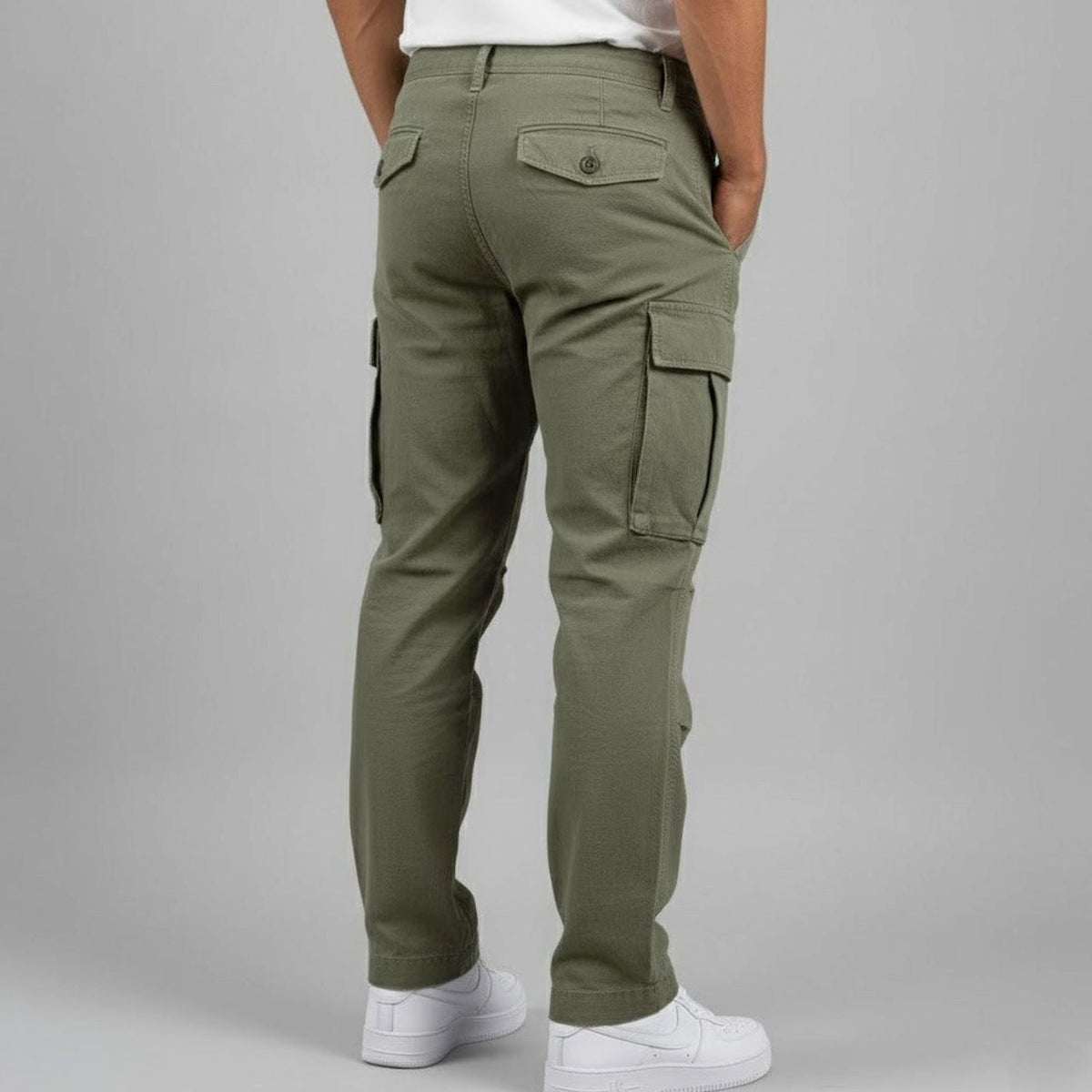 Men's Generous-Cut Streetwear Cargo Pants with Flap Pockets