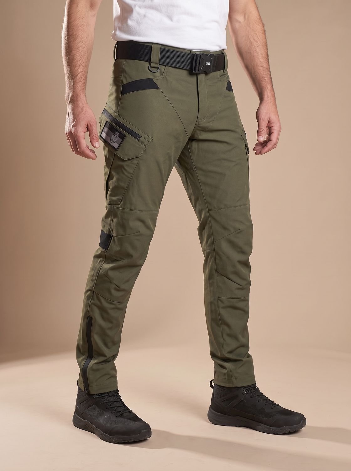 Men's Water-Repellent Work Pants with Multiple Cargo Pockets