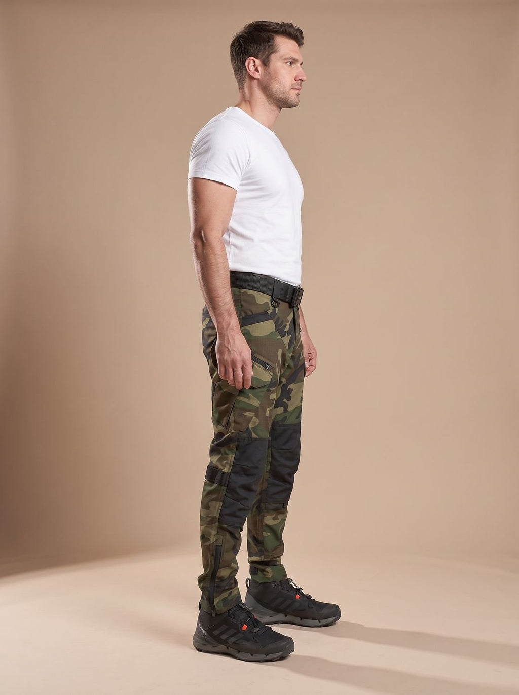 Men's Water-Repellent Work Pants with Multiple Cargo Pockets