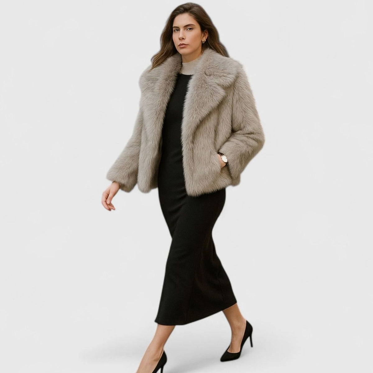 Women's Short Plush Faux Fur Jacket with Face-Framing Collar