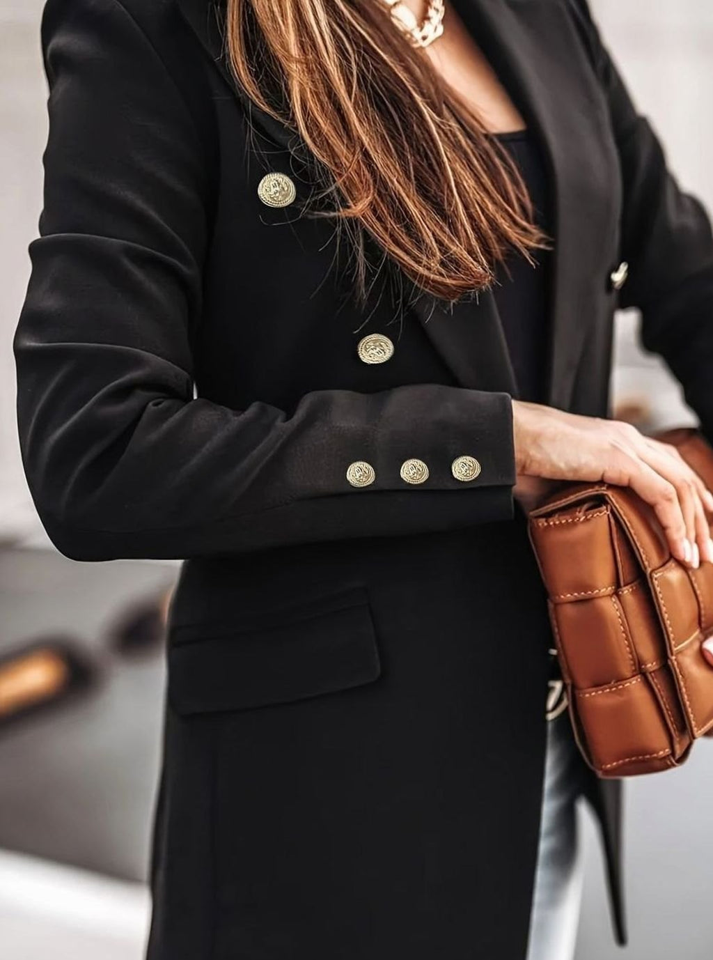 Women's Structured Flap-Pocket Blazer with Double-Breasted Front