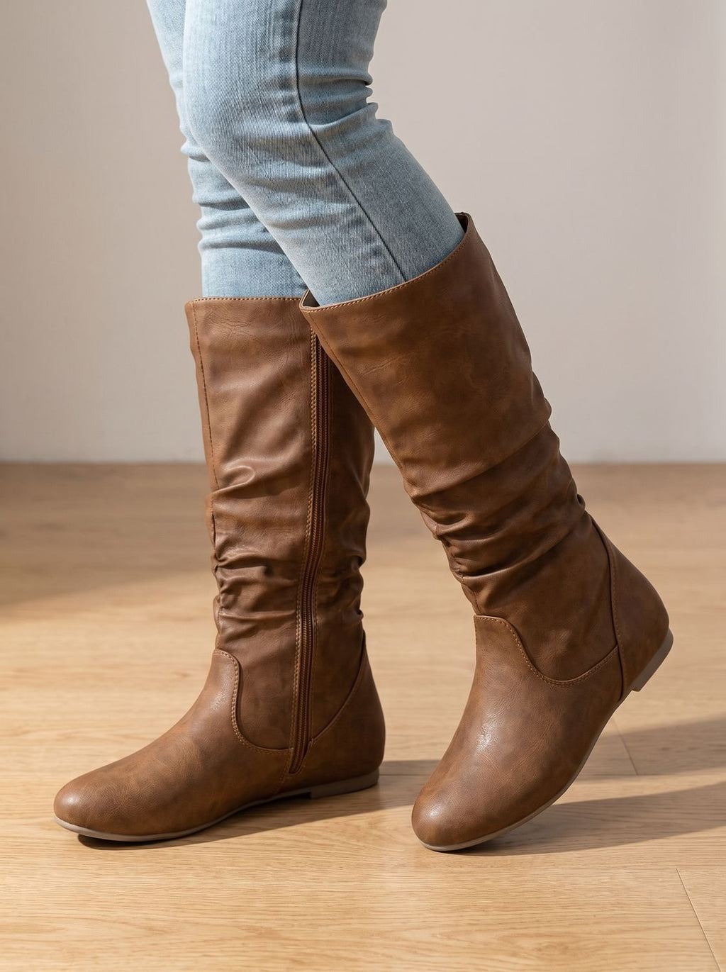 Women's Gathered-Shaft Flat Slouch Boots with Spacious Round Toe