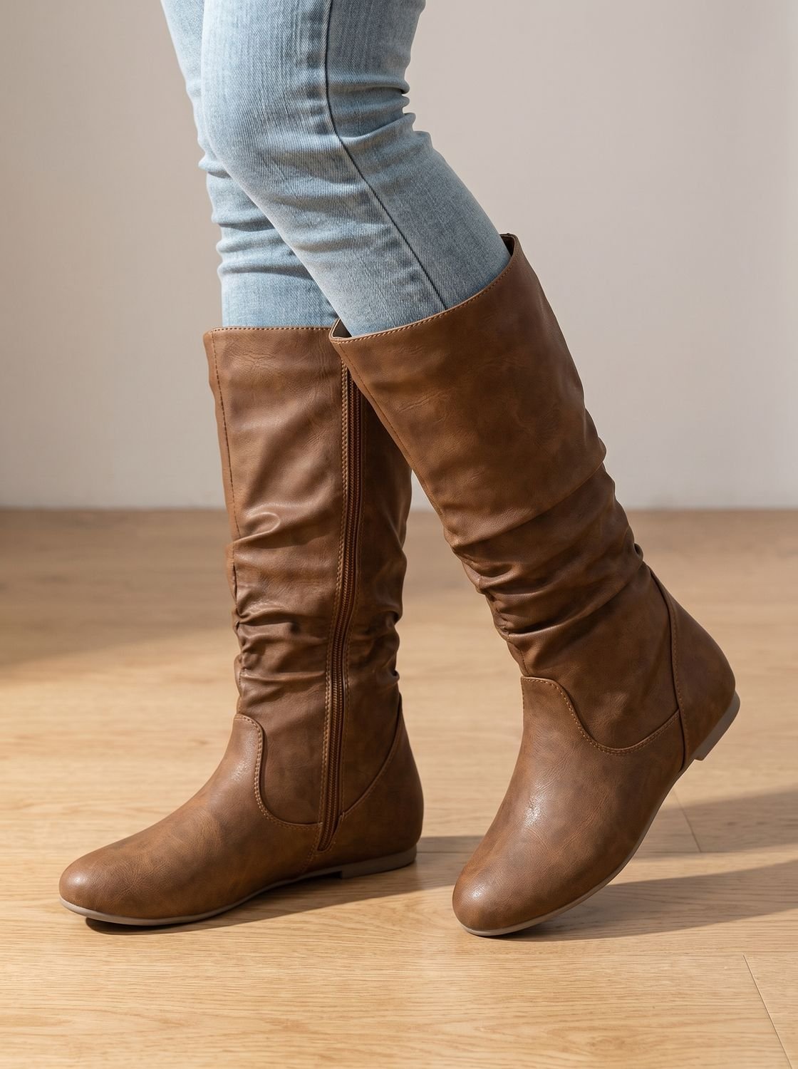 Women's Gathered-Shaft Flat Slouch Boots with Spacious Round Toe