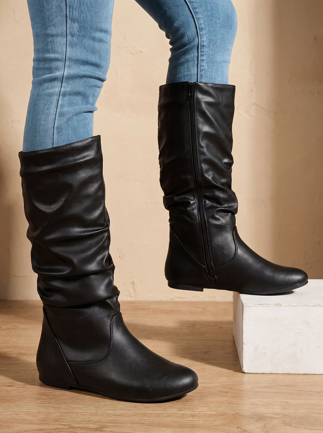 Women's Gathered-Shaft Flat Slouch Boots with Spacious Round Toe