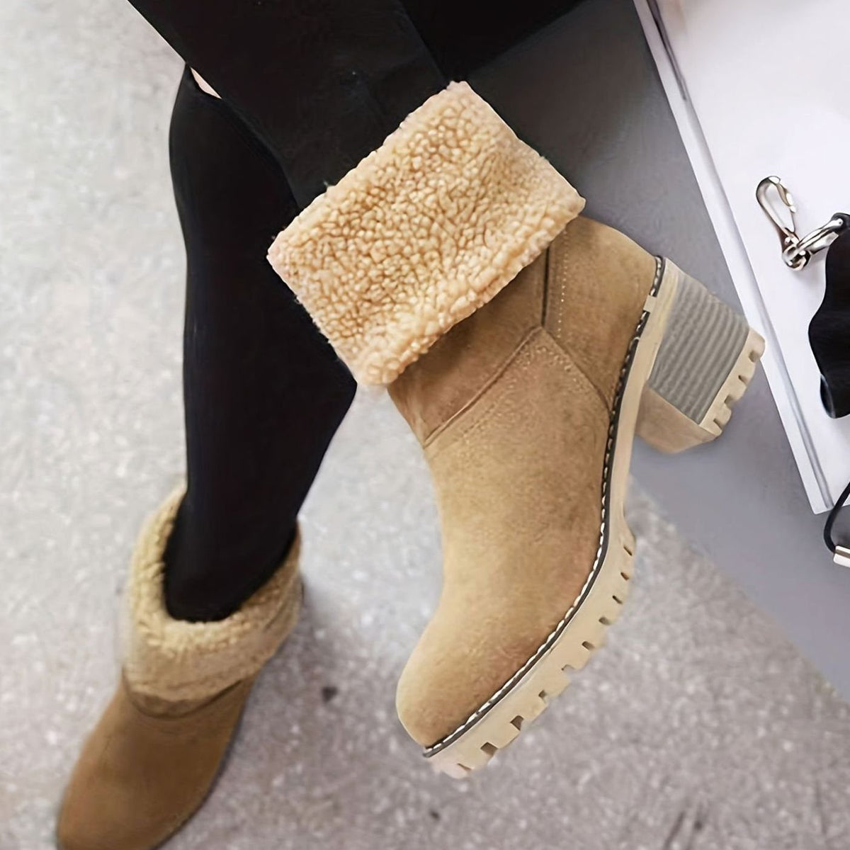 Women's Sherpa-Trimmed Suede-Look Winter Booties with Lug Sole
