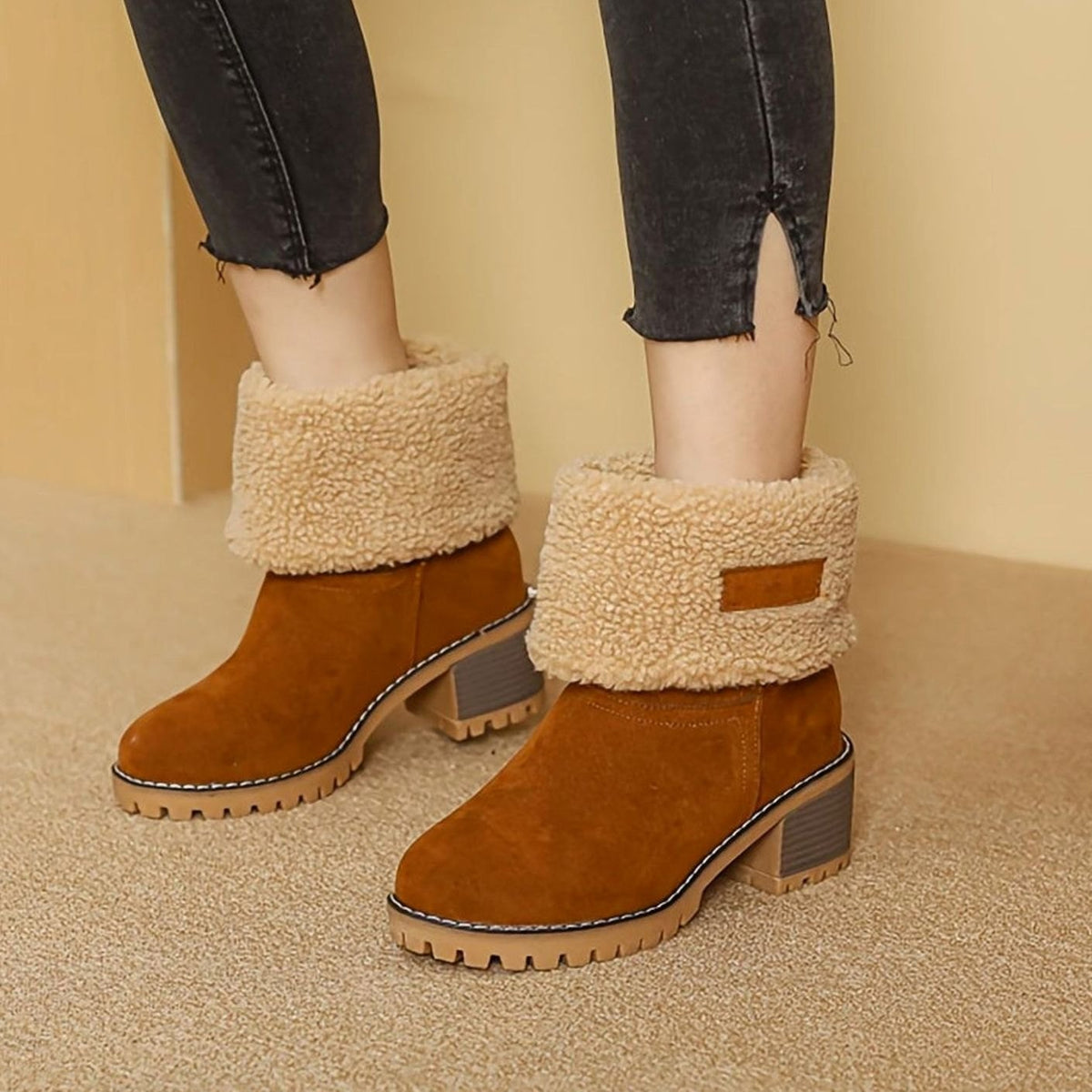 Women's Sherpa-Trimmed Suede-Look Winter Booties with Lug Sole